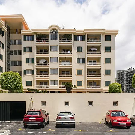 Piornais I By An Island Apart Funchal  Exterior photo